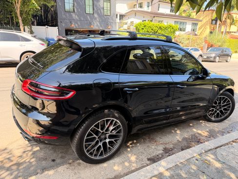 Used 2018 Porsche Macan Turbo AWD/4WD image 4