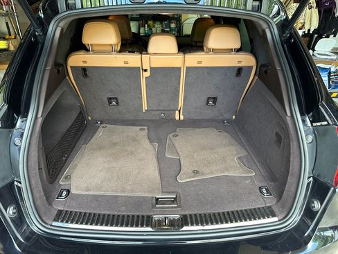 Used 2013 Porsche Cayenne Turbo AWD/4WD image 12