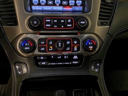 Used 2016 GMC Yukon Denali w/ Open Road Package image 28