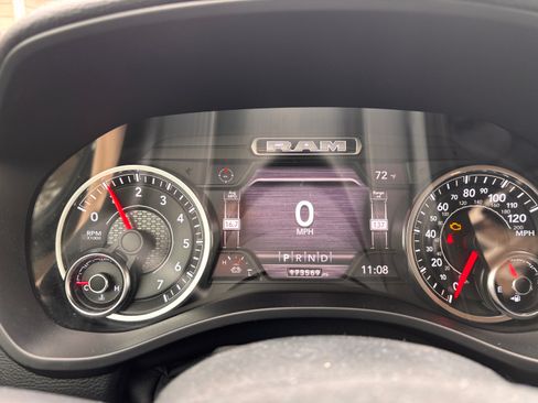 Used 2019 RAM 1500 Laramie w/ Off Road Group image 12