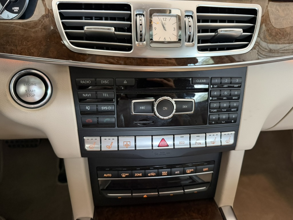 Used 2015 Mercedes-Benz E 400 Sedan image 17
