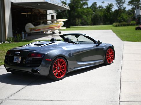 Used 2011 Audi R8 V10 image 5