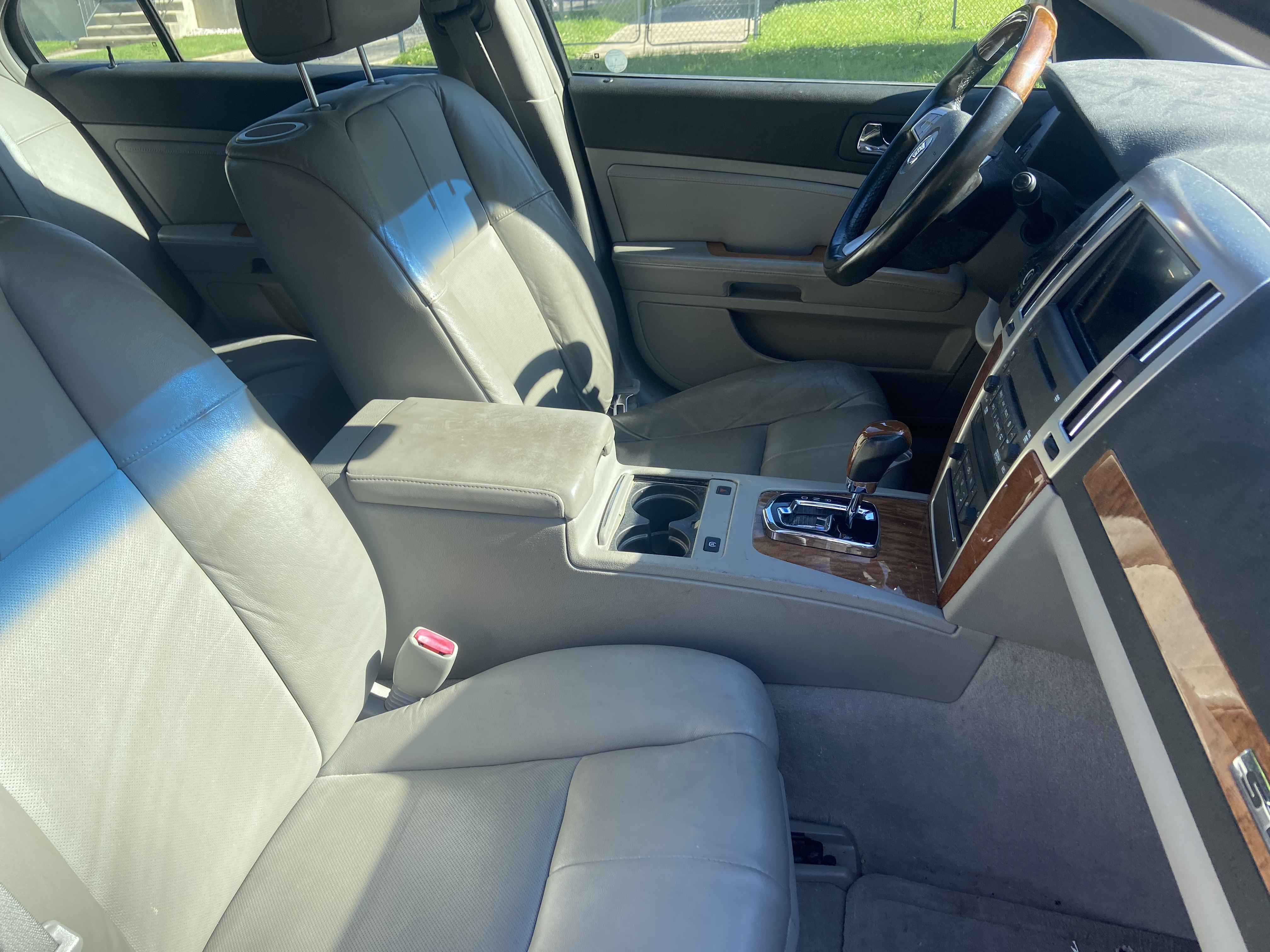 Used 2009 Cadillac STS V8 RWD image 10
