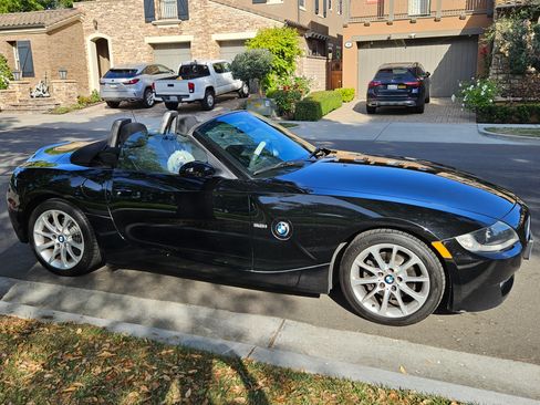 Used 2006 BMW Z4 3.0i image 4