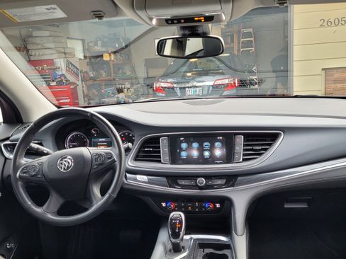 Used 2019 Buick Enclave Premium w/ Experience Buick Package image 9