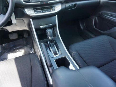 Used 2014 Honda Accord Sport image 9