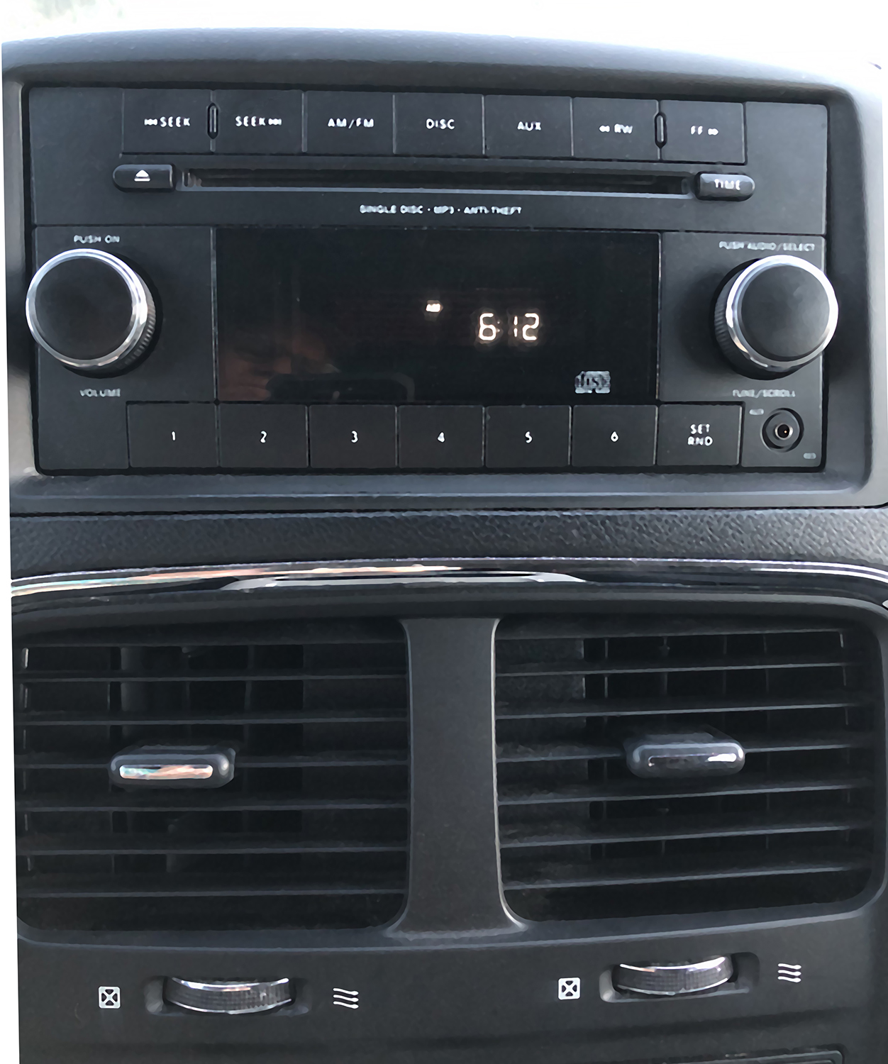 Used 2014 Dodge Grand Caravan SXT w/ Rear Park Assist Package FWD image 16