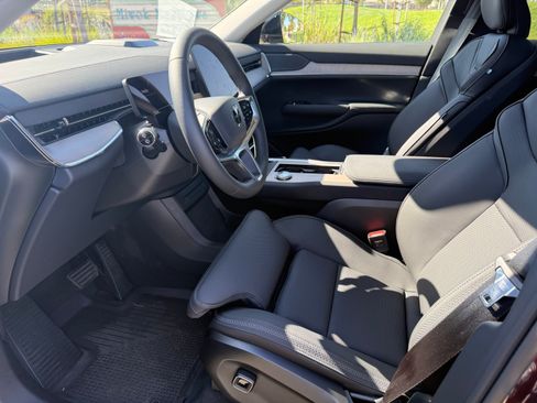 Used 2025 Volvo EX90 Ultra image 6