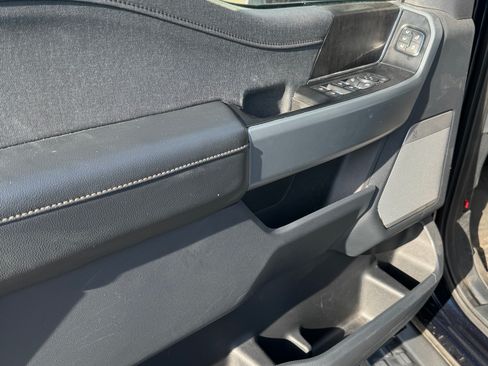 Used 2022 Ford F150 Lightning Lightning Lariat image 15