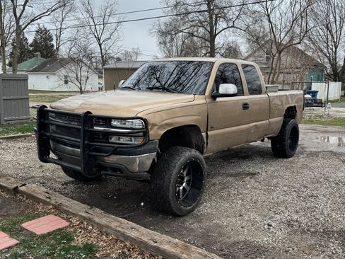 Used 2000 Chevrolet Silverado 1500 LS w/ Off-Road Chassis Pkg image 8