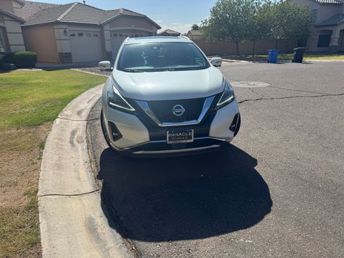 Used 2021 Nissan Murano Platinum w/ Cargo Package FWD image 2