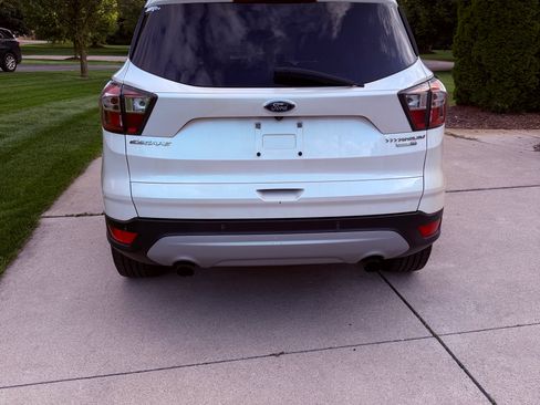 Used 2017 Ford Escape Titanium AWD/4WD image 5