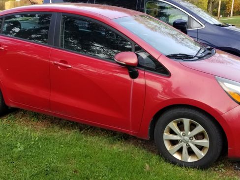 Used 2013 Kia Rio EX w/ Convenience Pkg image 17