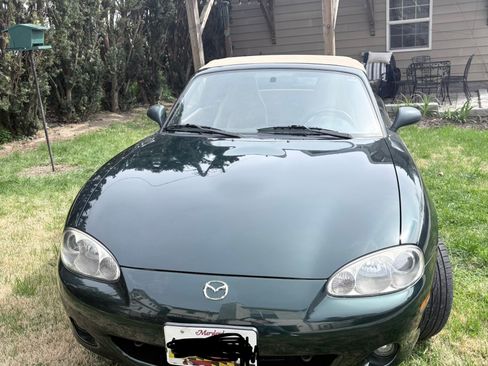 Used 2002 MAZDA MX-5 Miata LS image 14