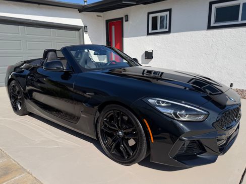 Used 2021 BMW Z4 sDrive30i w/ Premium Package RWD image 1