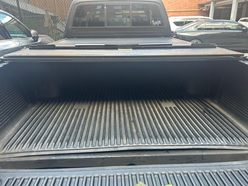 Used 2002 Toyota Tacoma 4x4 Xtracab w/ SR5 Pkg w/ Chrome Pkg image 18