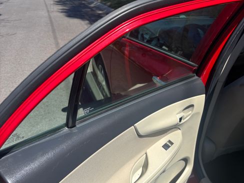 Used 2013 Toyota Corolla L image 10