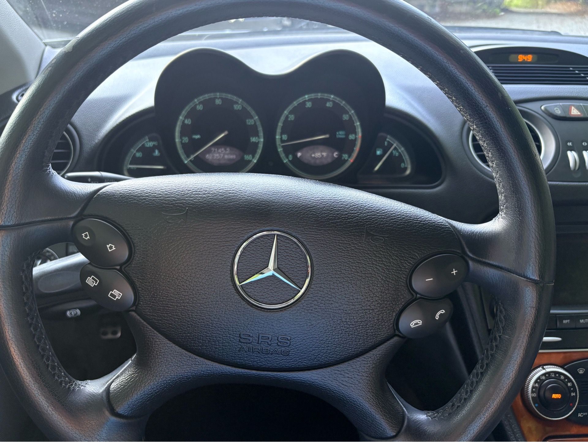 Used 2005 Mercedes-Benz SL 500 image 10