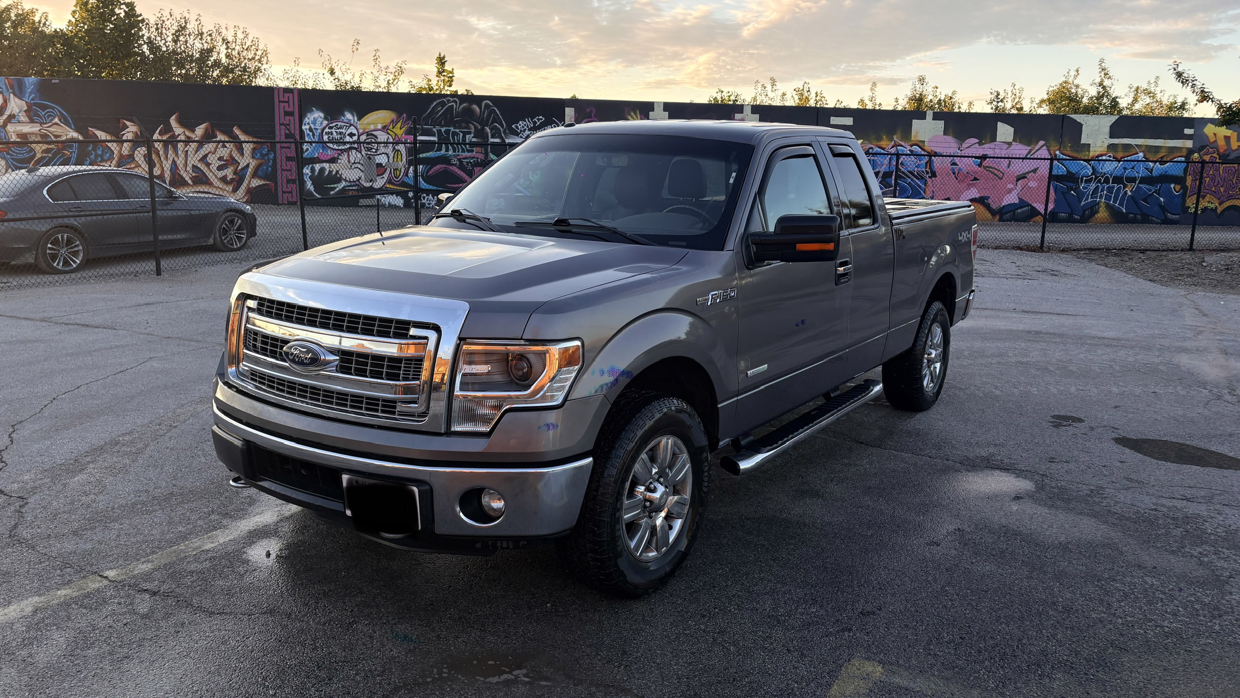 Used 2014 Ford F150 XLT w/ Equipment Group 302A Luxury AWD/4WD image 4