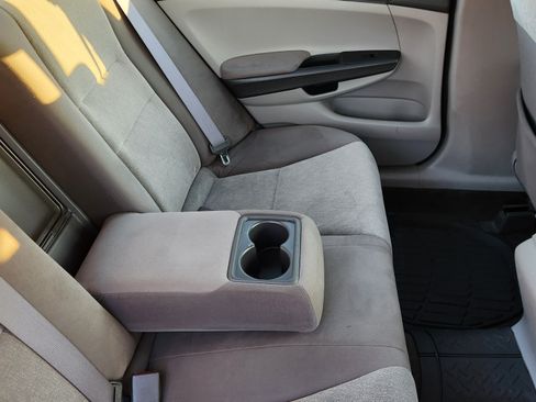 Used 2010 Honda Accord LX image 26