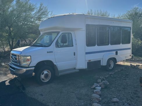 Used 2008 Ford E-350 and Econoline 350 Super Duty image 4