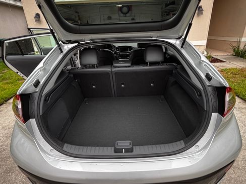 Used 2019 Hyundai Ioniq Limited FWD image 15