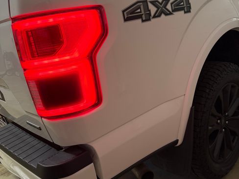 Used 2020 Ford F150 Lariat w/ Equipment Group 502A Luxury AWD/4WD image 9