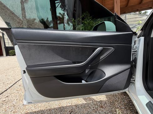 Used 2020 Tesla Model 3 Long Range AWD/4WD image 13