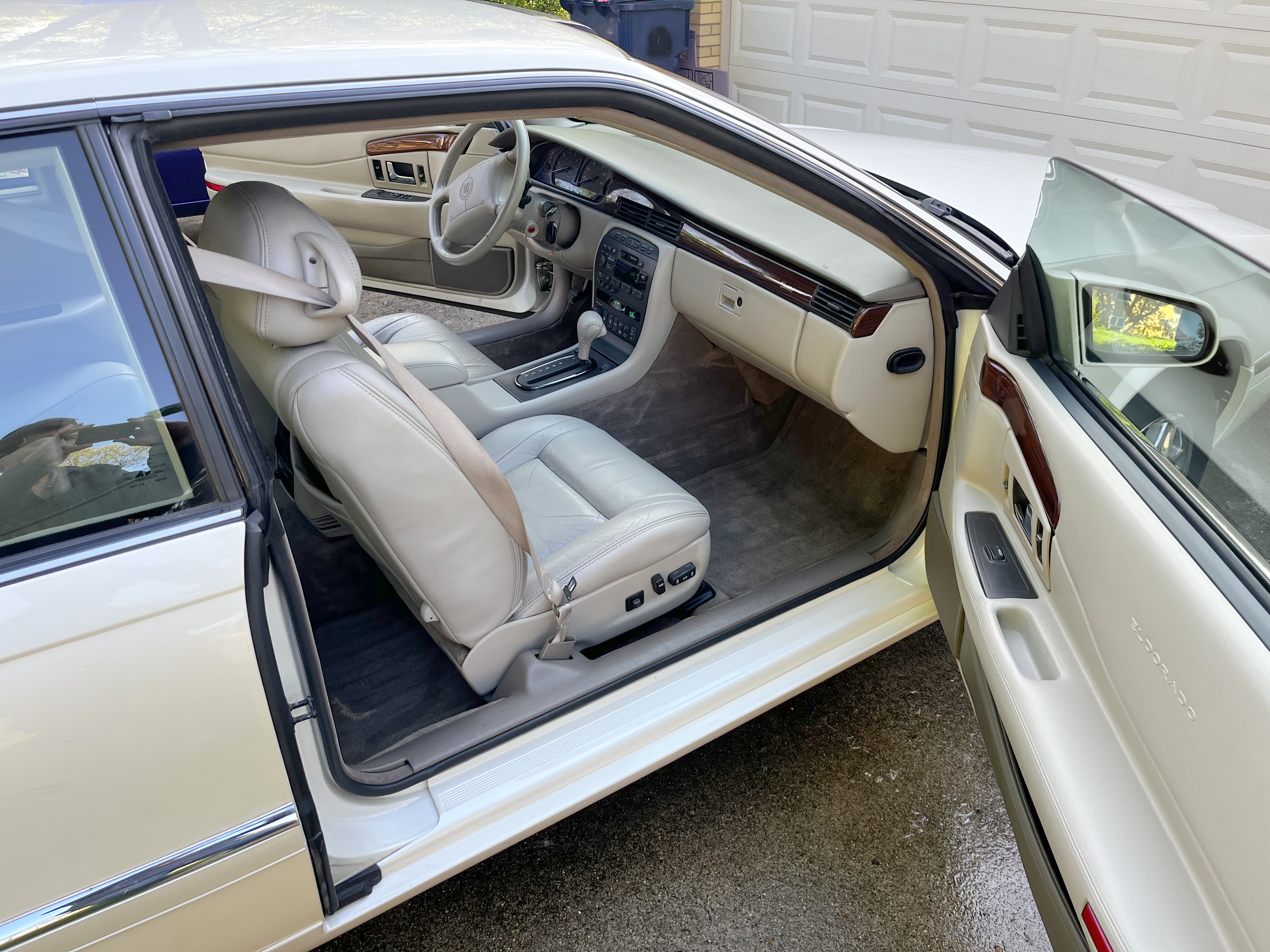 Used 1997 Cadillac Eldorado w/ Leather/Lumbar Pkg FWD image 13