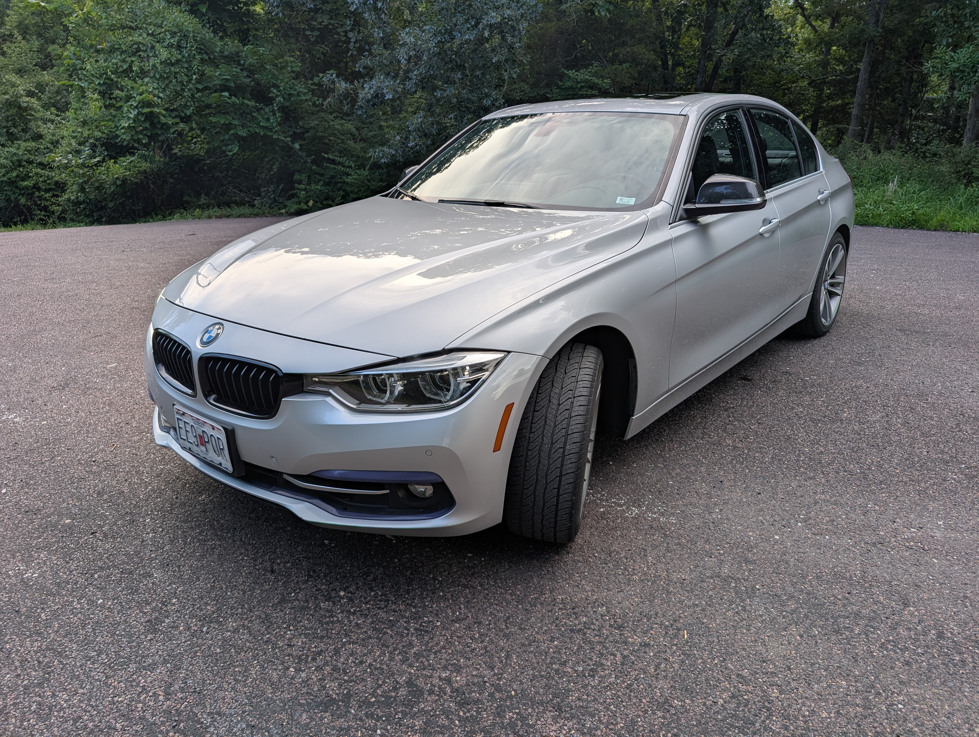 Used 2017 BMW 330i xDrive Sedan AWD/4WD image 1