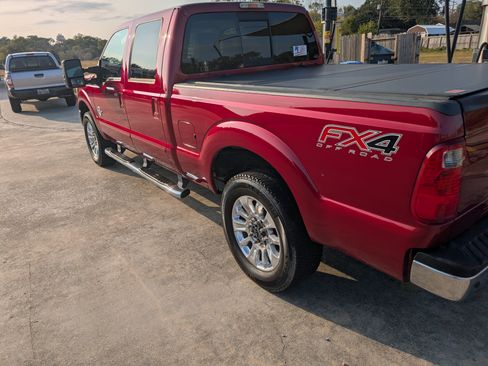 Used 2014 Ford F250 Lariat w/ Lariat Ultimate Package image 22
