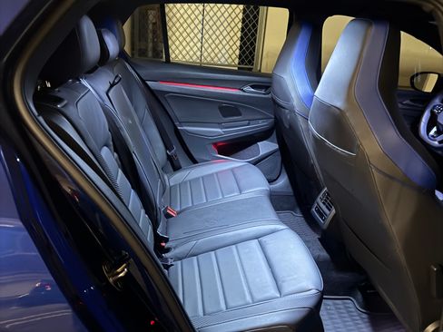 Used 2024 Volkswagen Golf R image 12