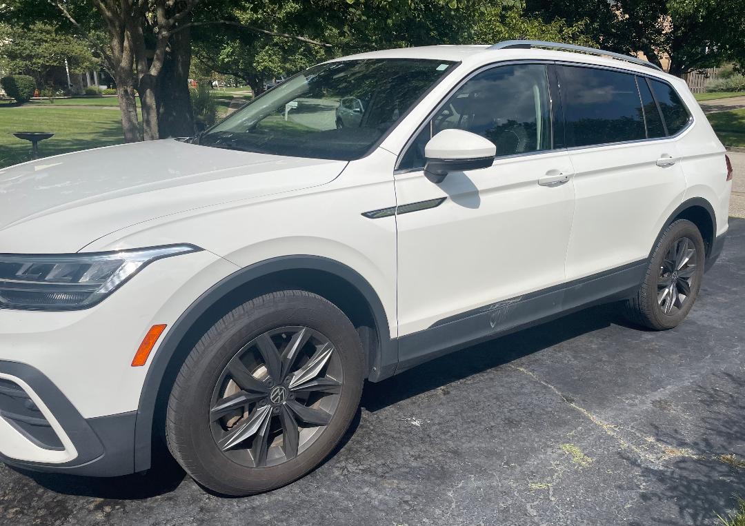 Used 2022 Volkswagen Tiguan SE AWD/4WD image 17