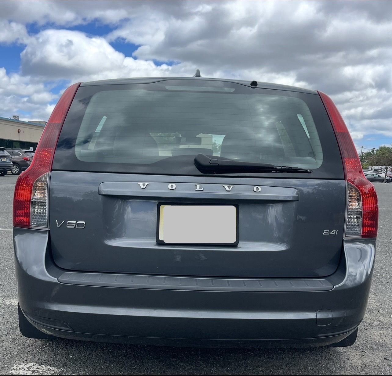 Used 2010 Volvo V50 2.4i FWD image 6