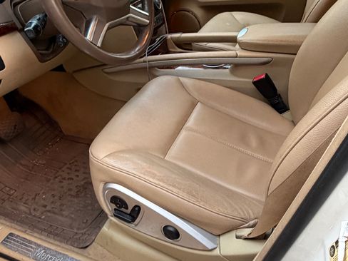 Used 2011 Mercedes-Benz GL 450 4MATIC image 10