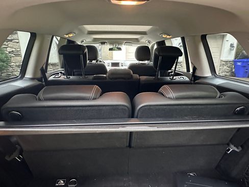 Used 2016 Mercedes-Benz GL 450 4MATIC image 8
