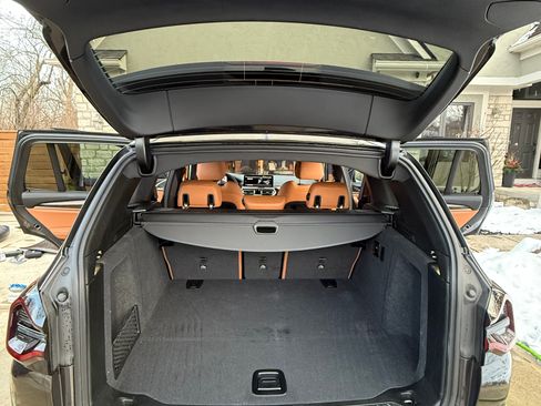 Used 2024 BMW X3 xDrive30i w/ Premium Package w/ZPA image 13