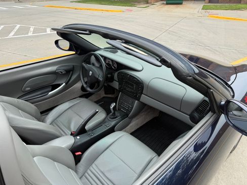 Used 2000 Porsche Boxster S RWD image 12
