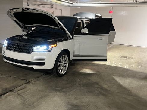 Used 2017 Land Rover Range Rover image 10