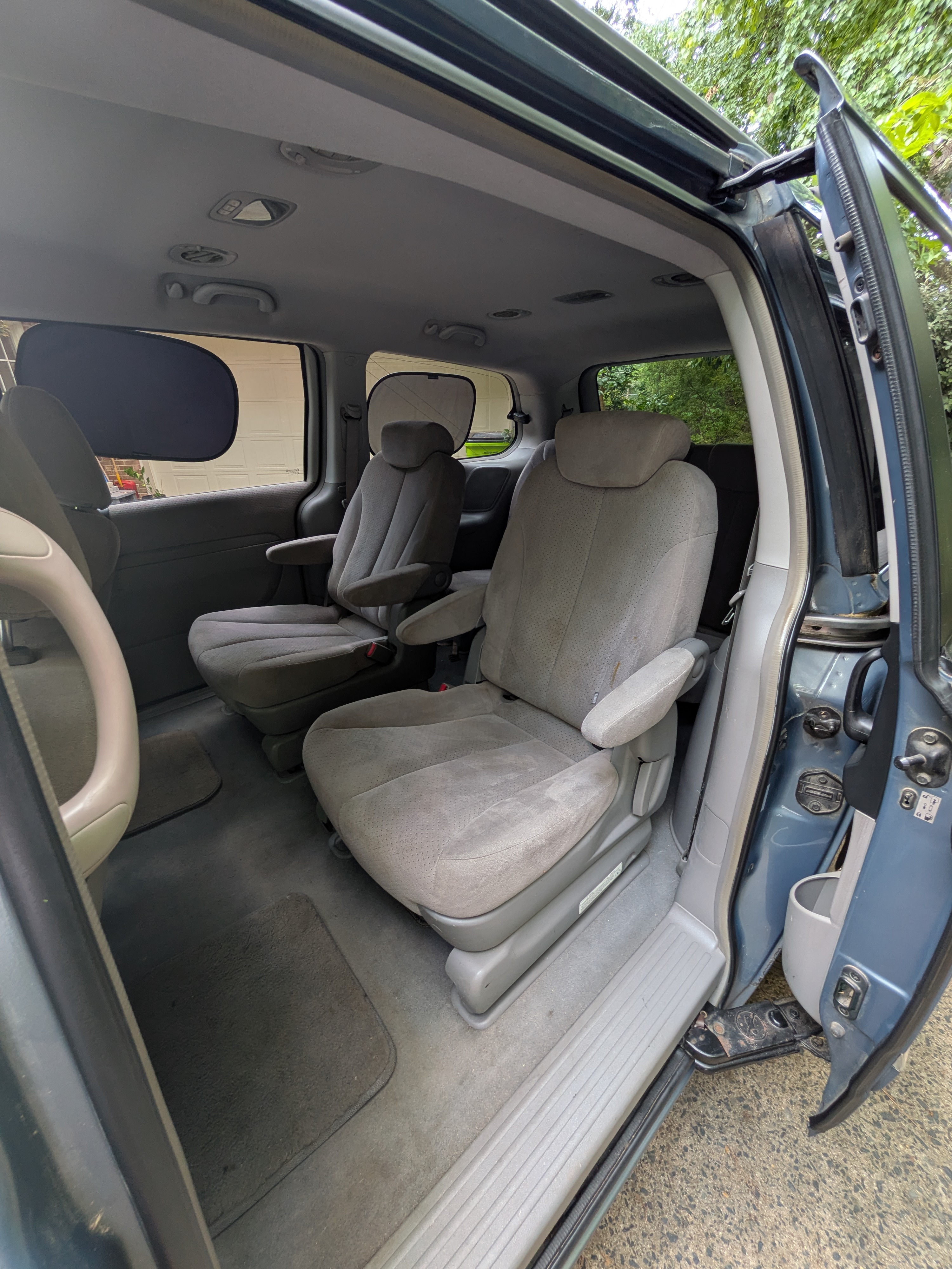 Used 2007 Hyundai Entourage GLS FWD image 8