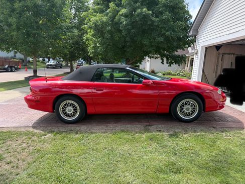 Used 2001 Chevrolet Camaro LT image 4
