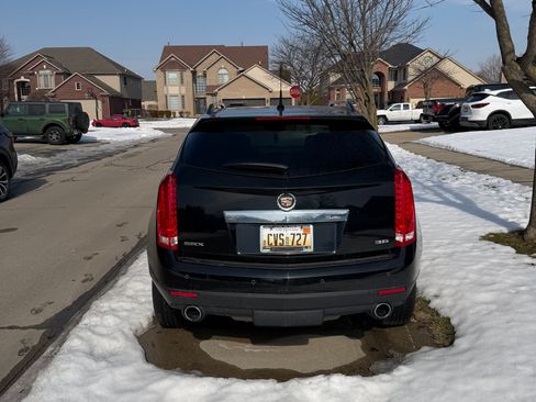 Used 2012 Cadillac SRX Luxury FWD image 5