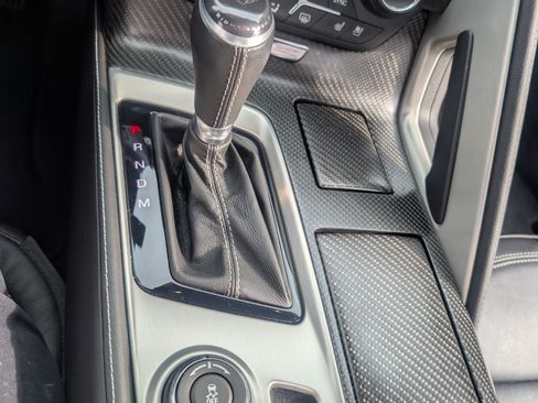 Used 2015 Chevrolet Corvette Z06 w/ 2LZ Preferred Equipment Group image 22