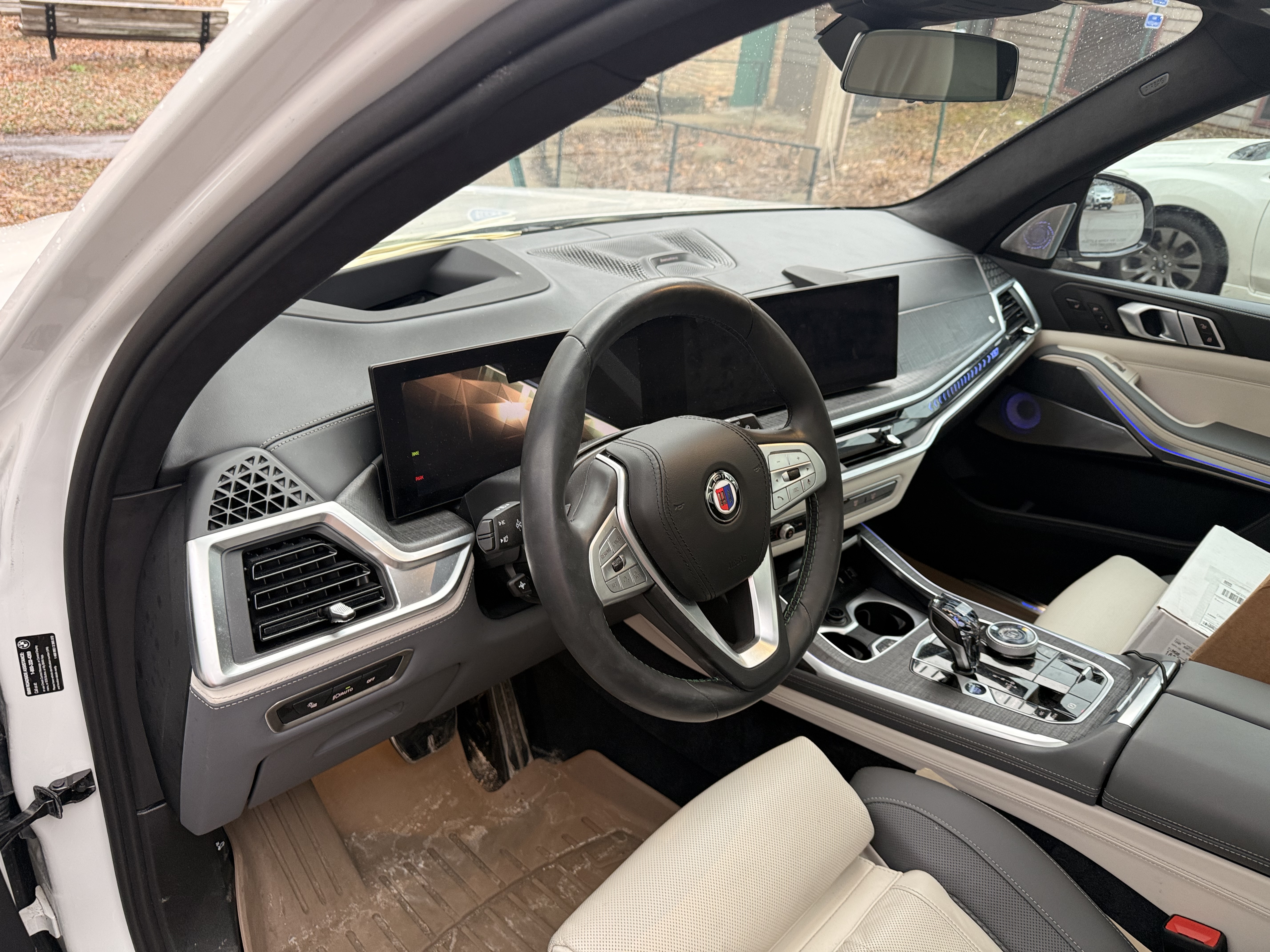 Used 2025 BMW ALPINA XB7 AWD/4WD image 12