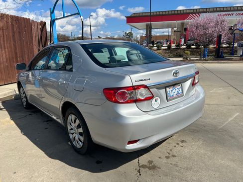 Used 2012 Toyota Corolla LE image 8