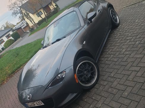 Used 2019 MAZDA MX-5 Miata RF Grand Touring w/ GT-S Package image 2