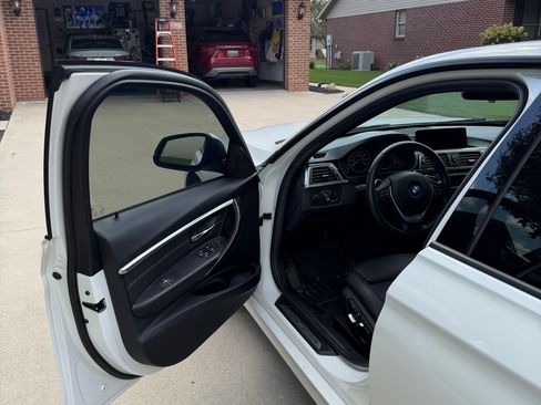 Used 2016 BMW 328i xDrive Sedan AWD/4WD image 15
