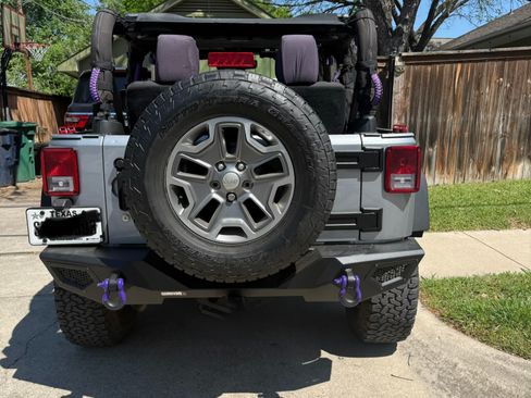 Used 2014 Jeep Wrangler Sport w/ Connectivity Group image 5