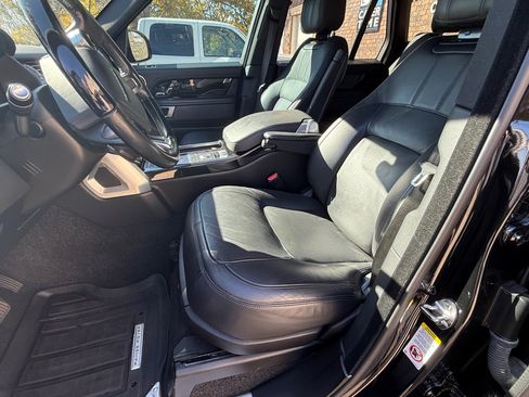 Used 2019 Land Rover Range Rover Supercharged image 5