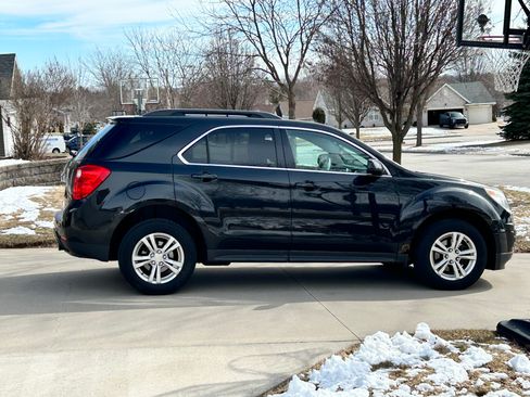 Used 2013 Chevrolet Equinox LT w/ Driver Convenience Package image 2